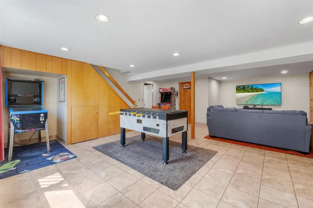 33 Lakeview Road Poughkeepsie NY 12603