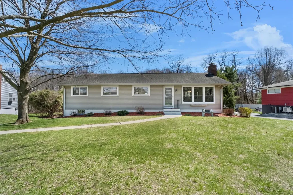 33 Lakeview Road Poughkeepsie NY 12603