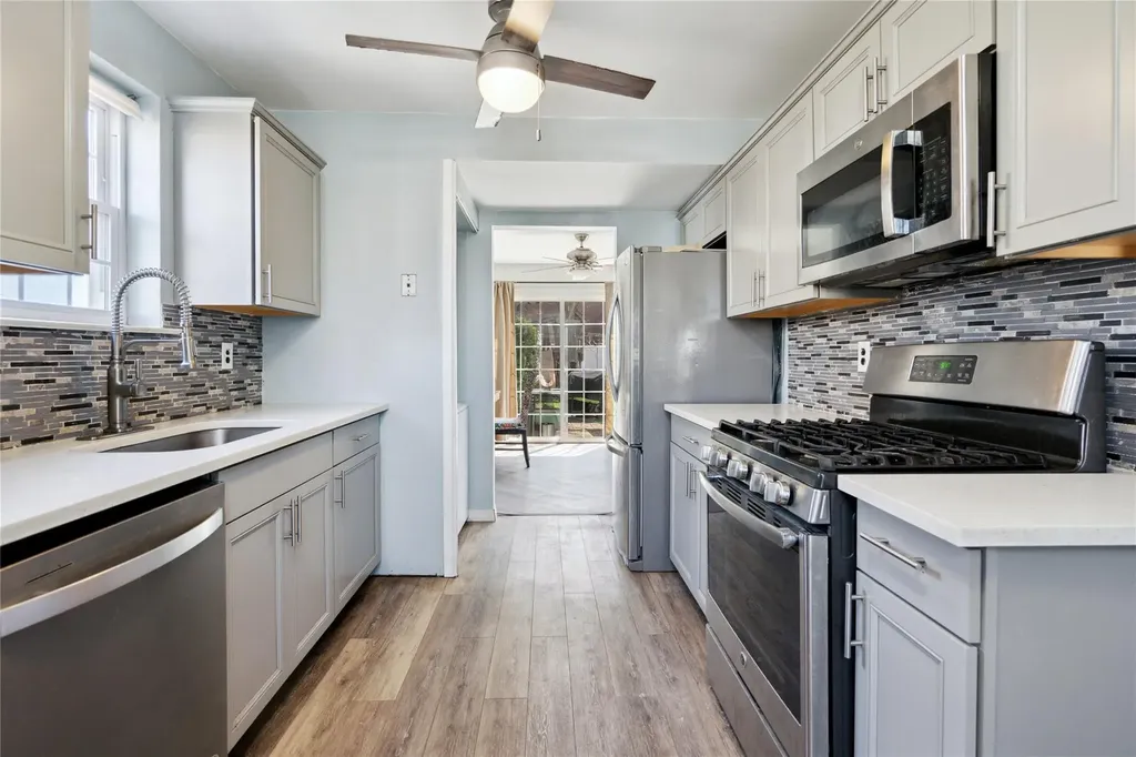 16 S Union Street Bay Shore NY 11706