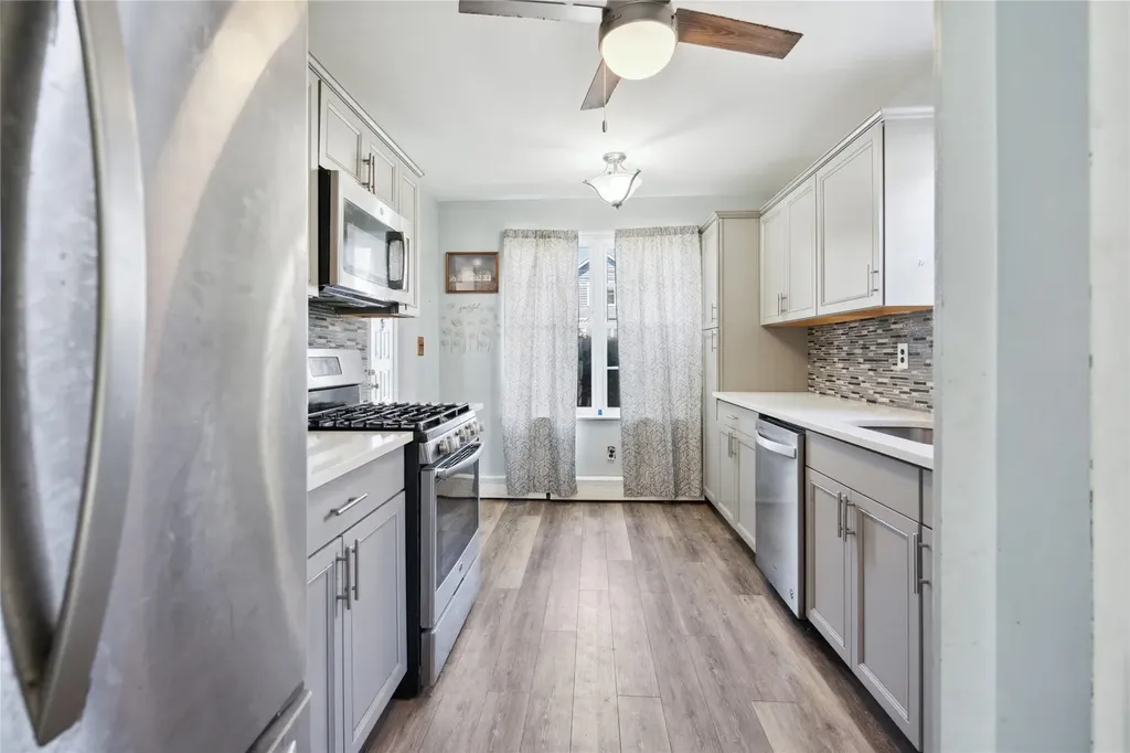 16 S Union Street Bay Shore NY 11706