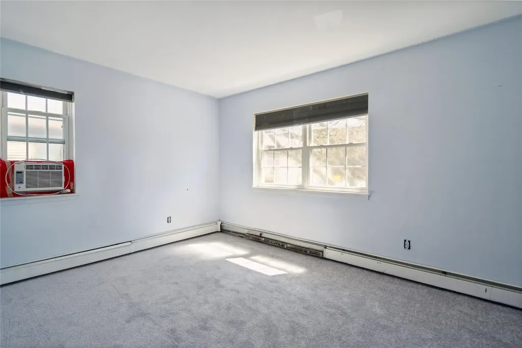 16 S Union Street Bay Shore NY 11706