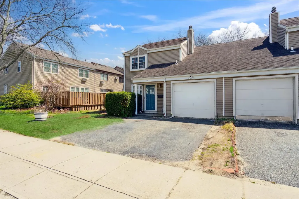 16 S Union Street Bay Shore NY 11706