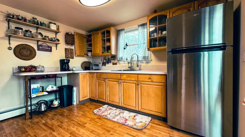 7 W Oak Street Islip NY 11751