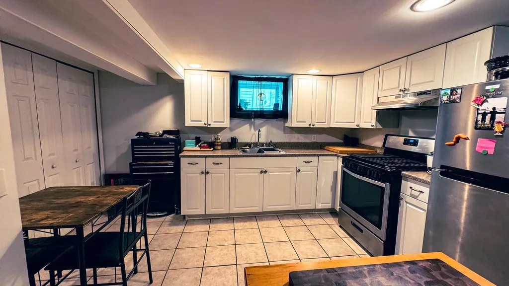 7 W Oak Street Islip NY 11751