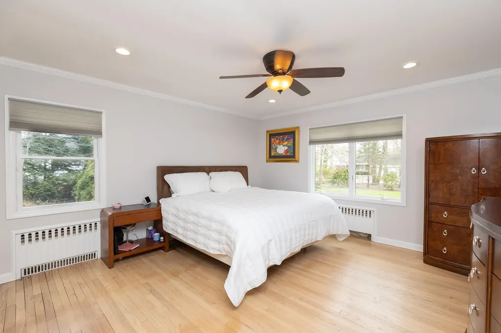 39 Roundabout Road Smithtown NY 11787