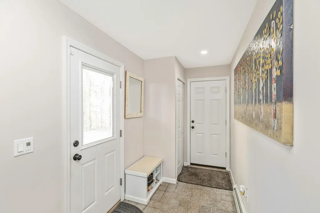 39 Roundabout Road Smithtown NY 11787