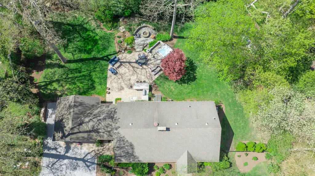 39 Roundabout Road Smithtown NY 11787