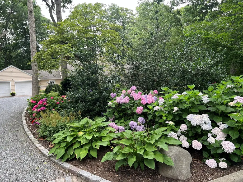 39 Roundabout Road Smithtown NY 11787