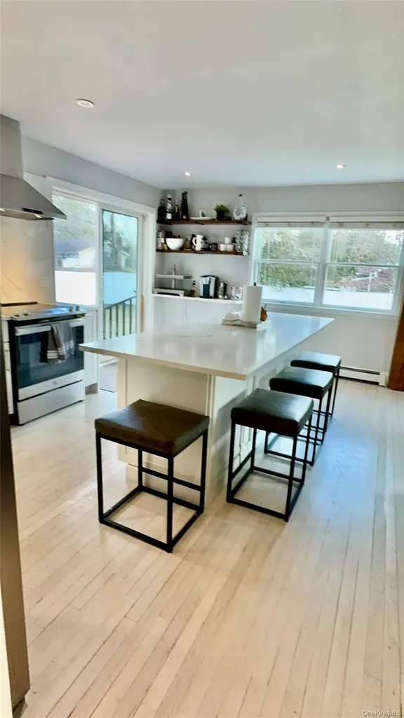 4 N Westbury Road Hampton Bays NY 11946