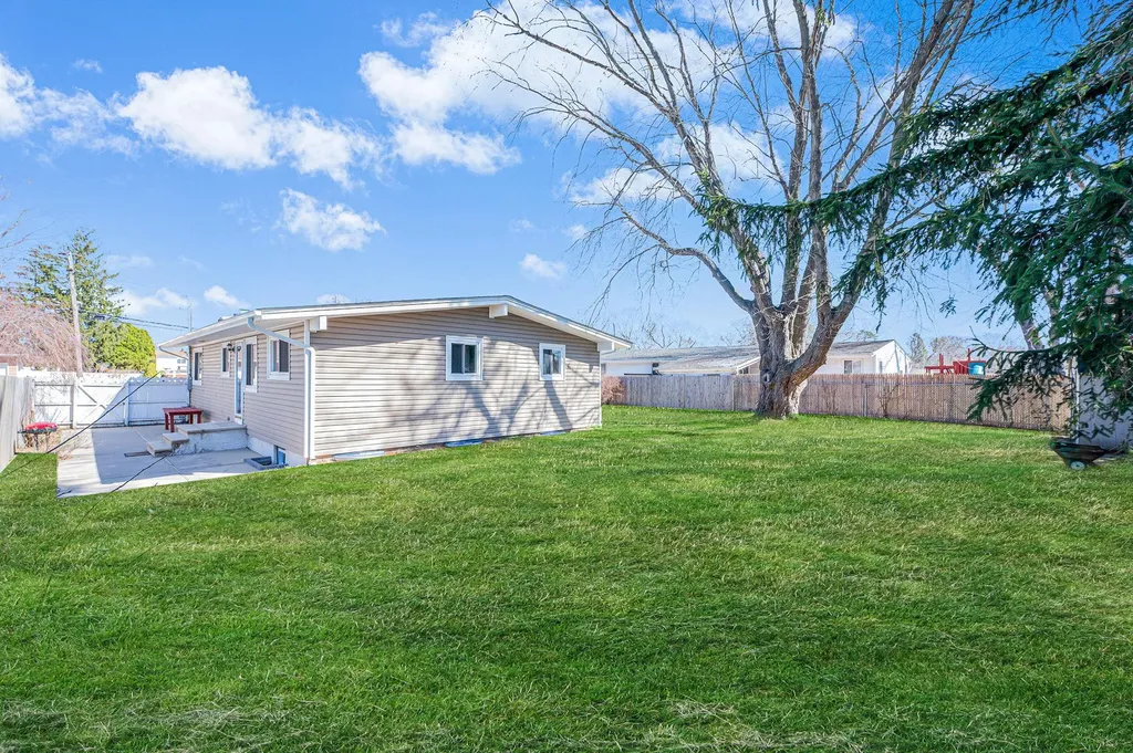 12 Farner Avenue Selden NY 11784