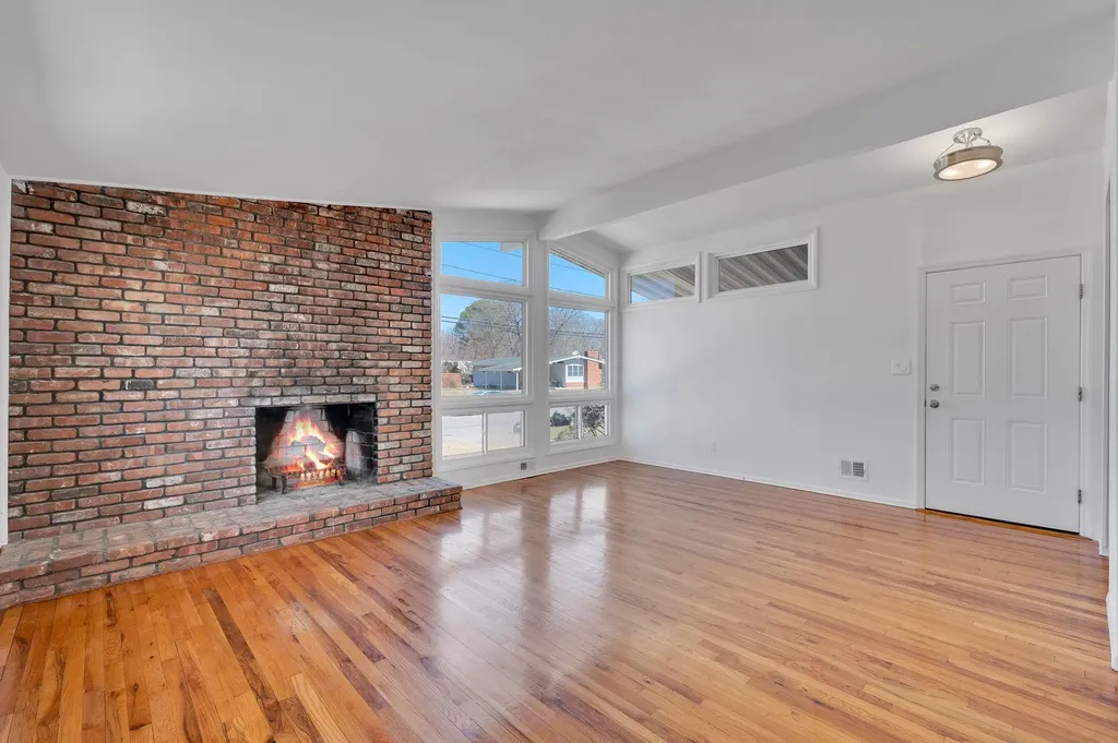 12 Farner Avenue Selden NY 11784