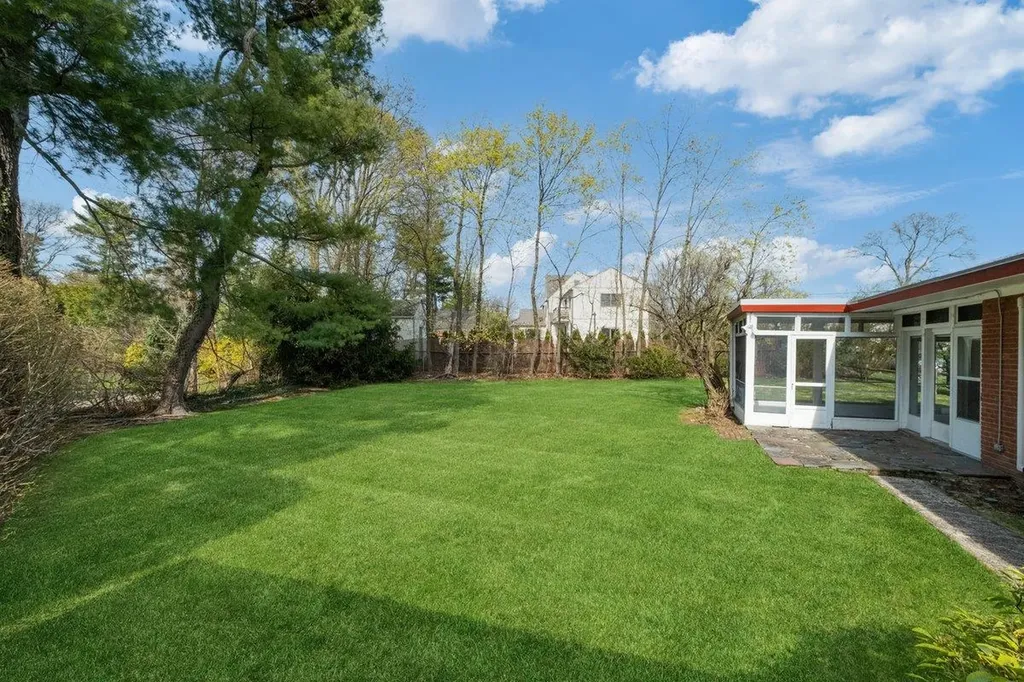 74 Carthage Road Scarsdale NY 10583