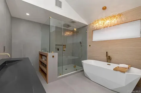 1166 Hastings Circle Baldwin Harbor NY 11510