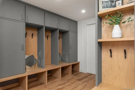 1166 Hastings Circle Baldwin Harbor NY 11510