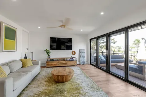 1166 Hastings Circle Baldwin Harbor NY 11510