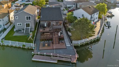 1166 Hastings Circle Baldwin Harbor NY 11510
