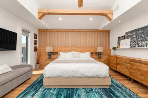 1166 Hastings Circle Baldwin Harbor NY 11510