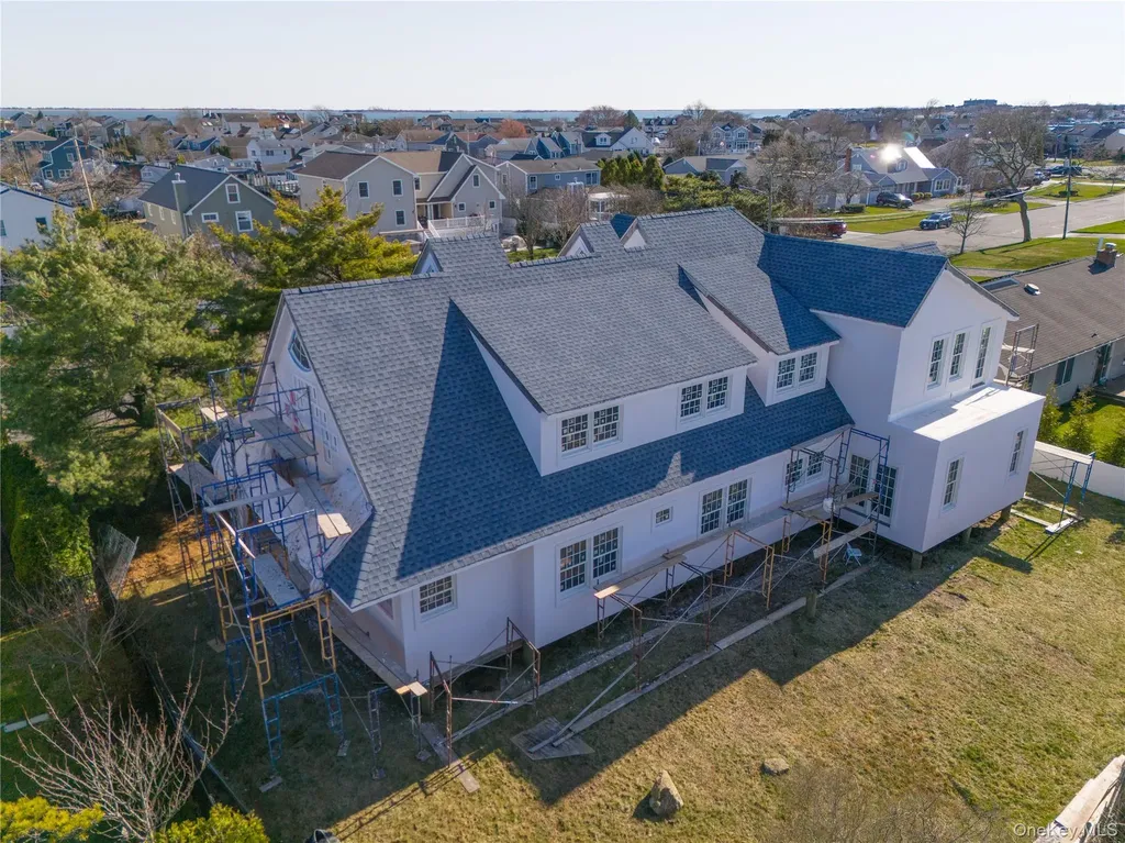 16 Lucinda Drive Babylon NY 11702