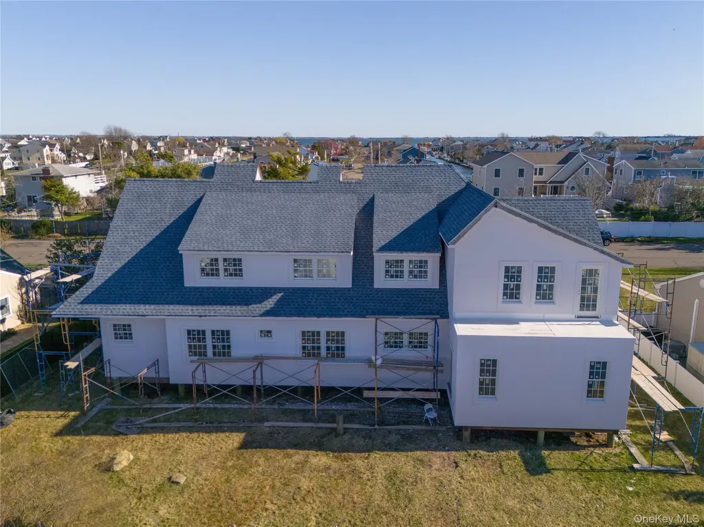 16 Lucinda Drive Babylon NY 11702