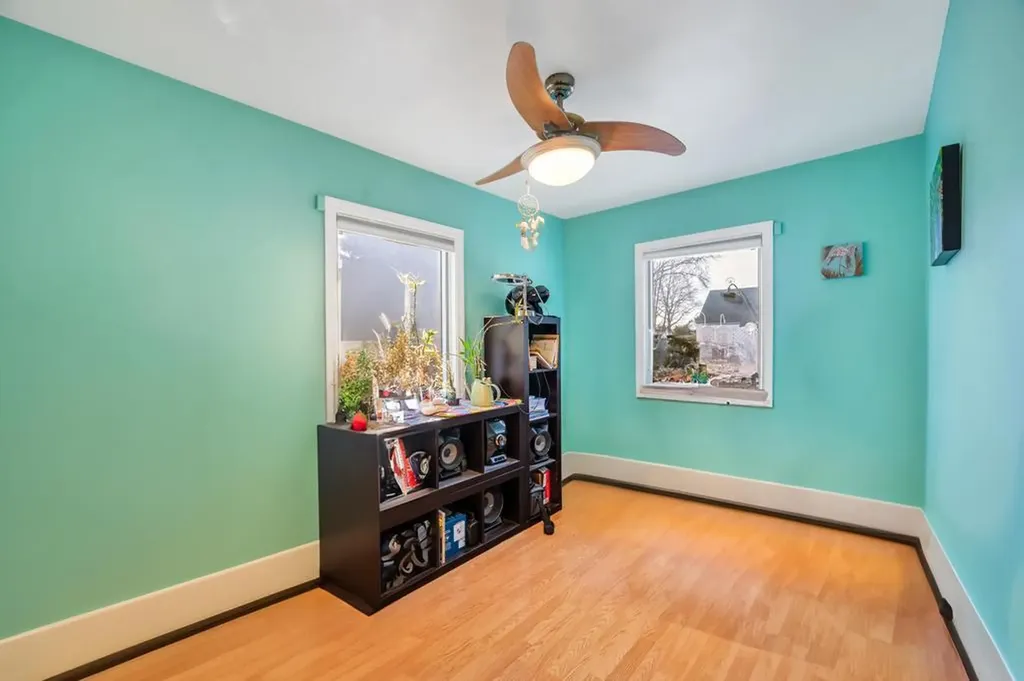 13 Center Lane Levittown NY 11756