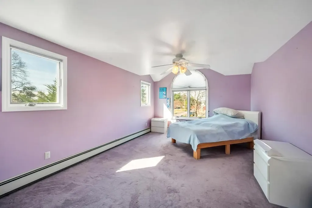 13 Center Lane Levittown NY 11756