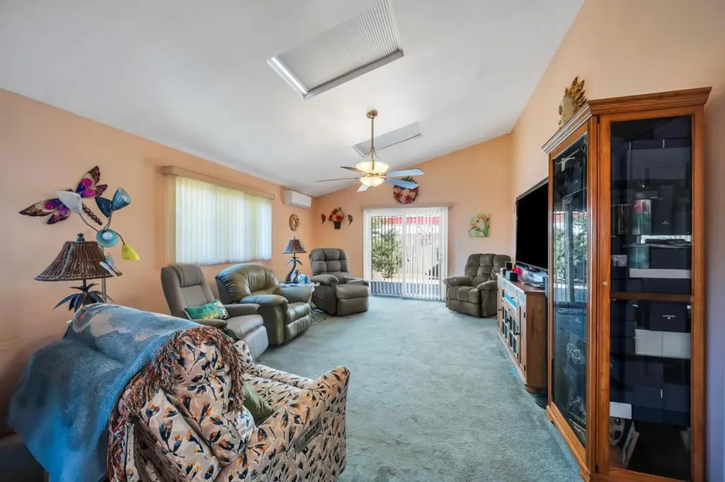 13 Center Lane Levittown NY 11756