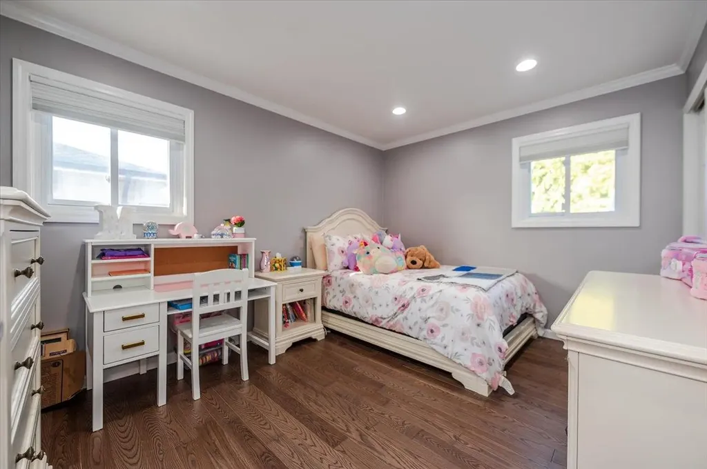 2721 Covered Bridge Road Merrick NY 11566