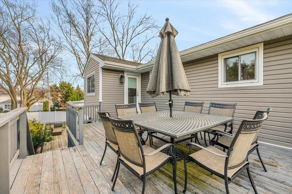 2721 Covered Bridge Road Merrick NY 11566