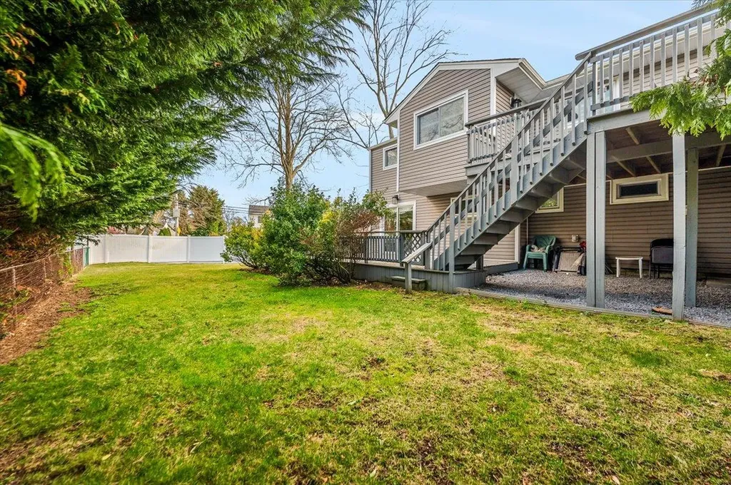 2721 Covered Bridge Road Merrick NY 11566