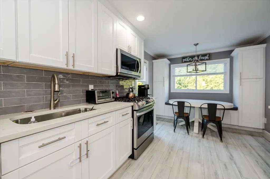 2721 Covered Bridge Road Merrick NY 11566