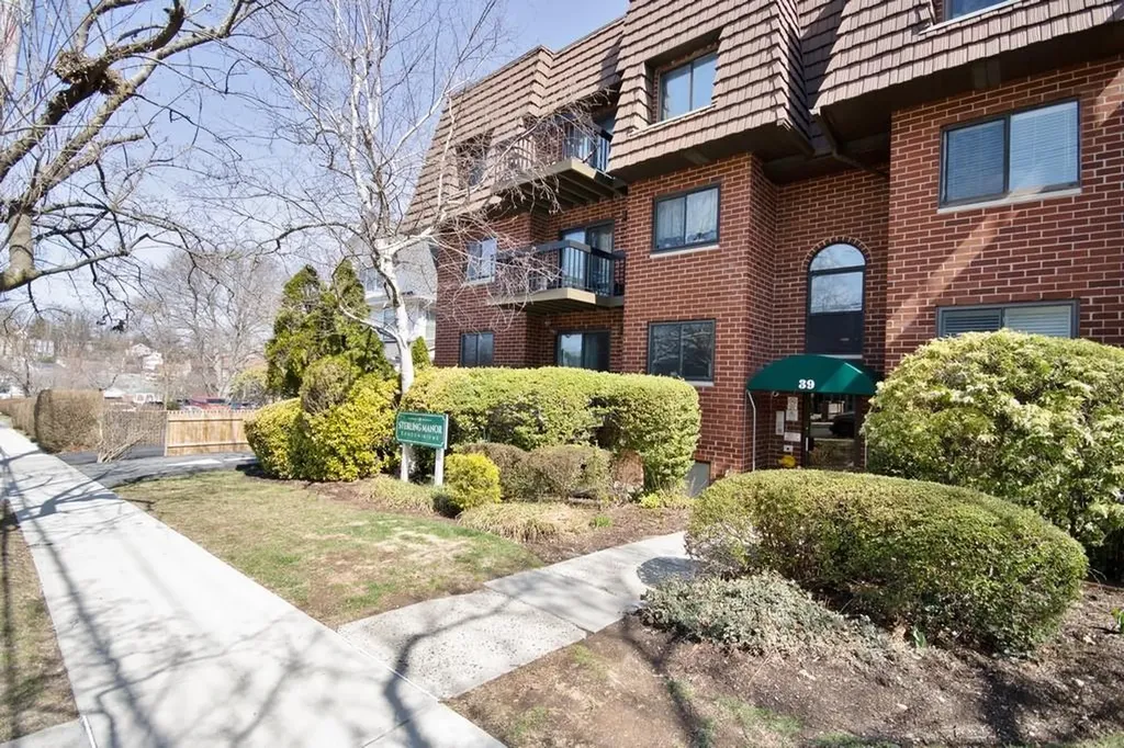 39 Sterling Avenue White Plains NY 10606