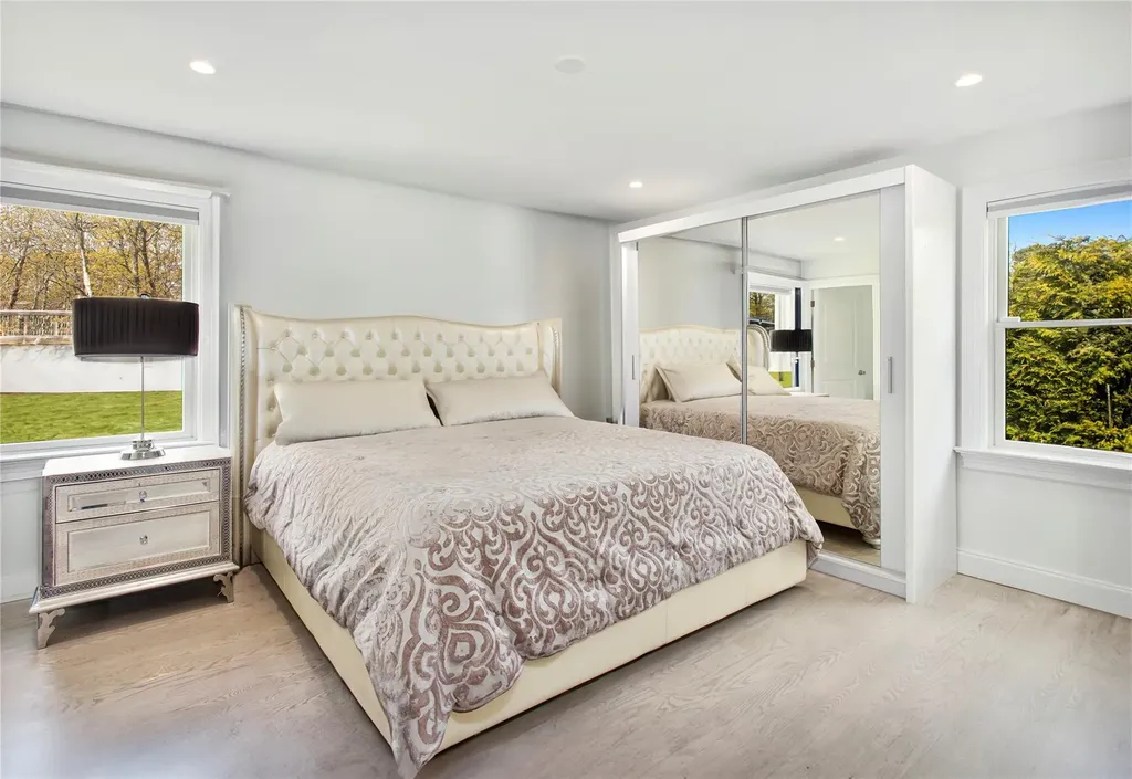 3 Duke Place Hampton Bays NY 11946