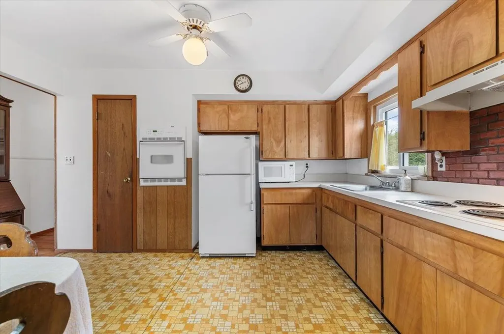 18 Troscher Lane Bethpage NY 11714