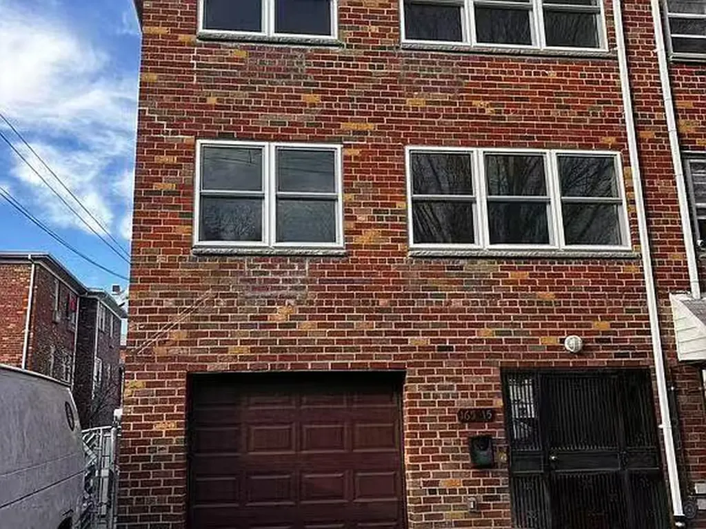 16515 65th Avenue Fresh Meadows NY 11365