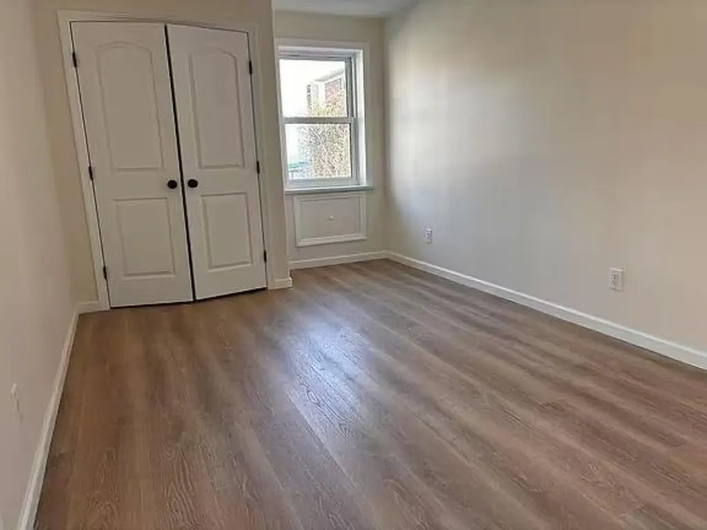 16515 65th Avenue Fresh Meadows NY 11365