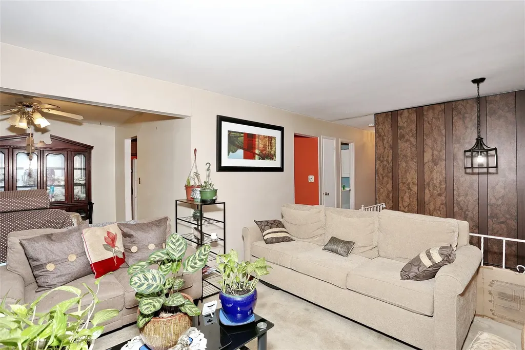 17 Phyllis Drive Pomona NY 10970