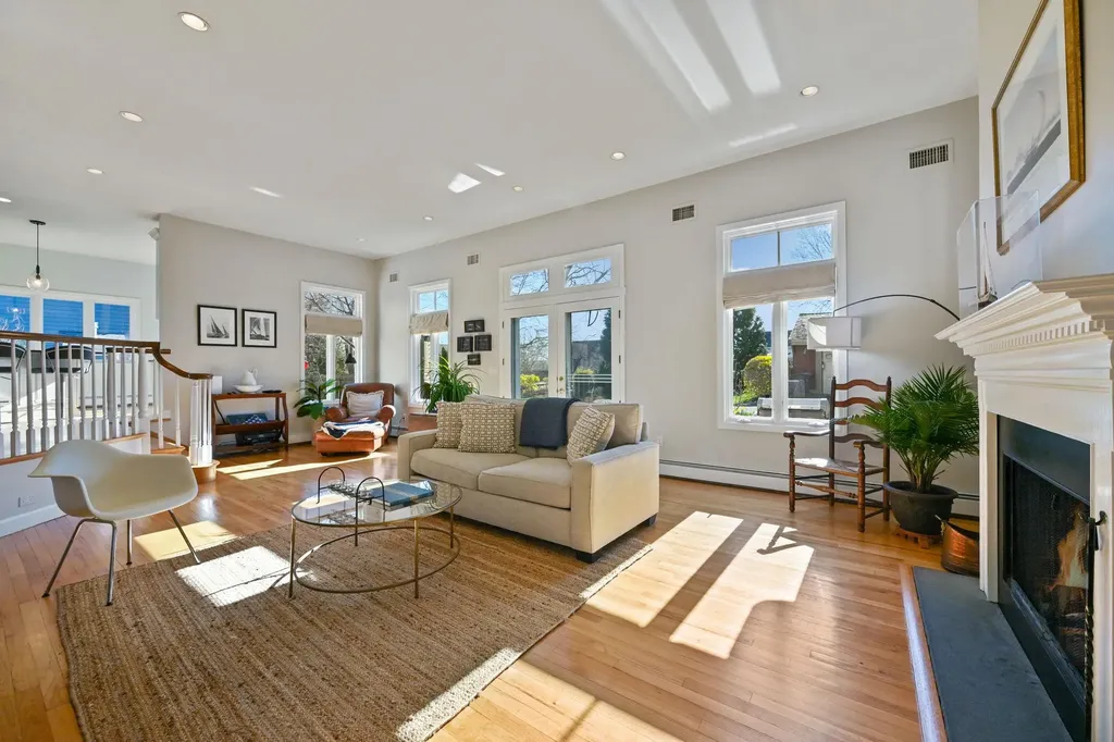 242 Melbourne Avenue Mamaroneck NY 10543