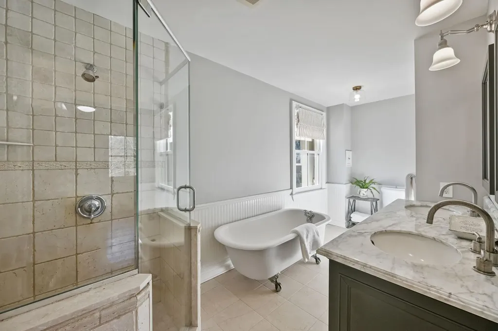 242 Melbourne Avenue Mamaroneck NY 10543