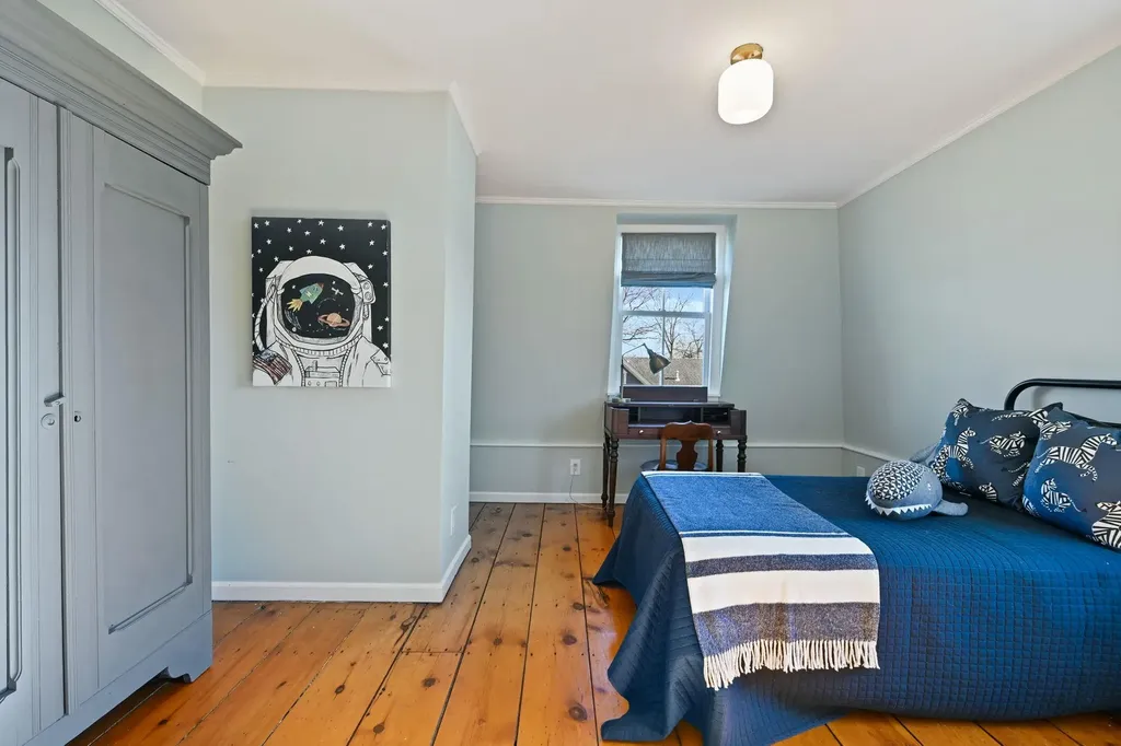 242 Melbourne Avenue Mamaroneck NY 10543