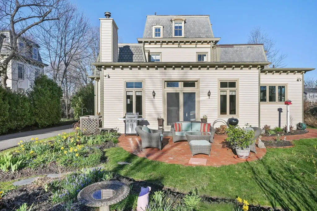 242 Melbourne Avenue Mamaroneck NY 10543