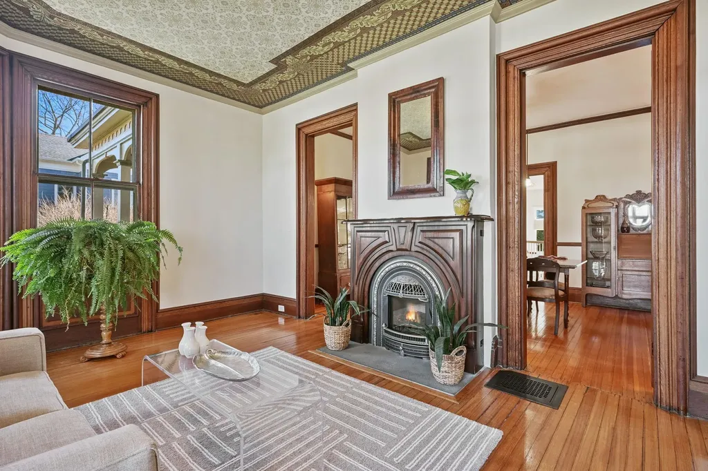 242 Melbourne Avenue Mamaroneck NY 10543