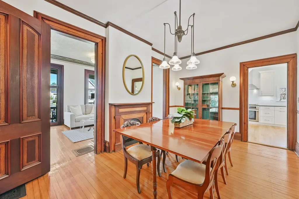 242 Melbourne Avenue Mamaroneck NY 10543