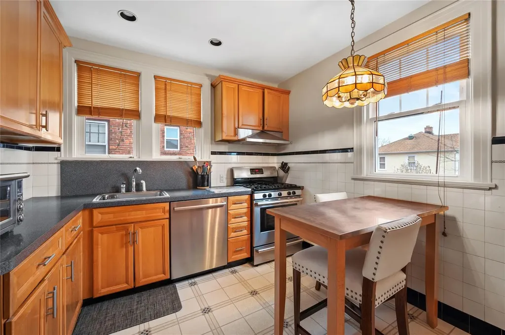 320 Bellevue Avenue Yonkers NY 10703