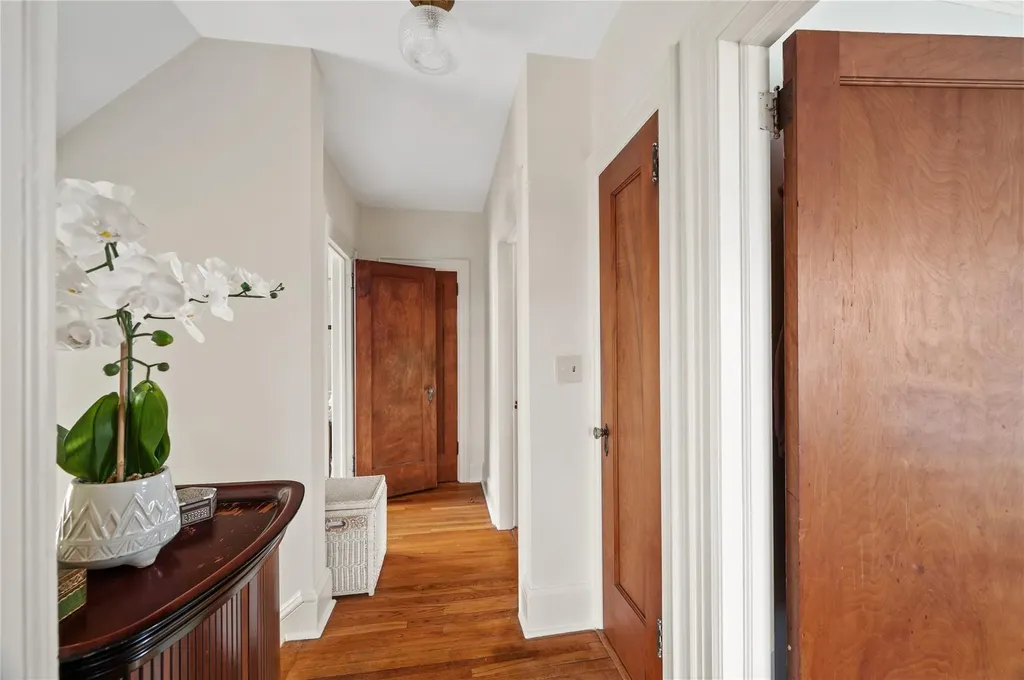 320 Bellevue Avenue Yonkers NY 10703