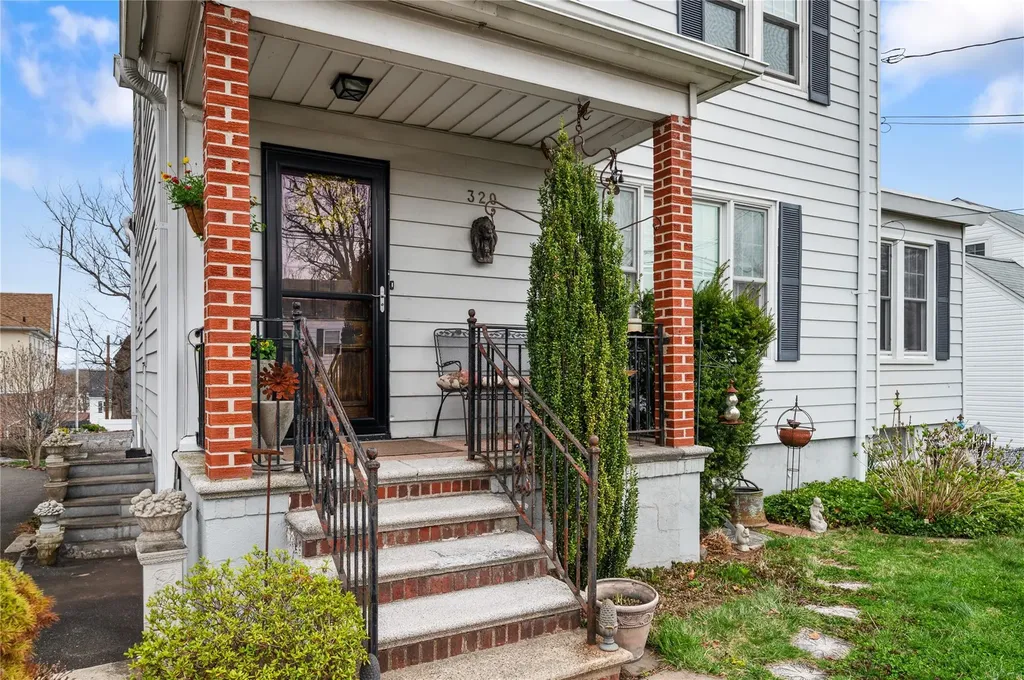 320 Bellevue Avenue Yonkers NY 10703