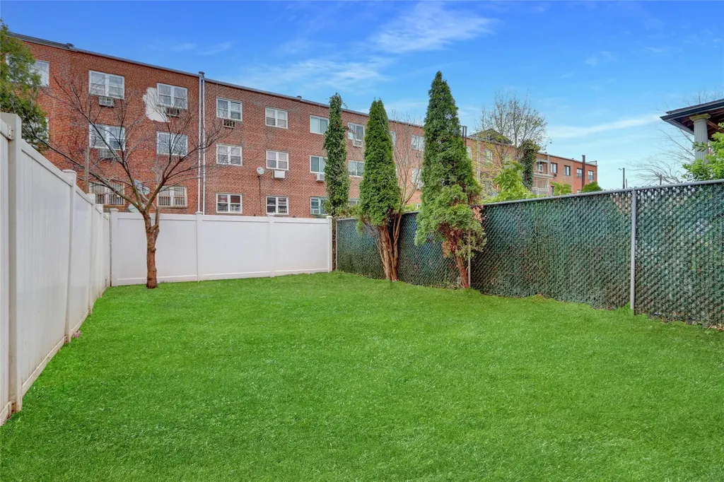 655 E 85th Street Brooklyn NY 11236
