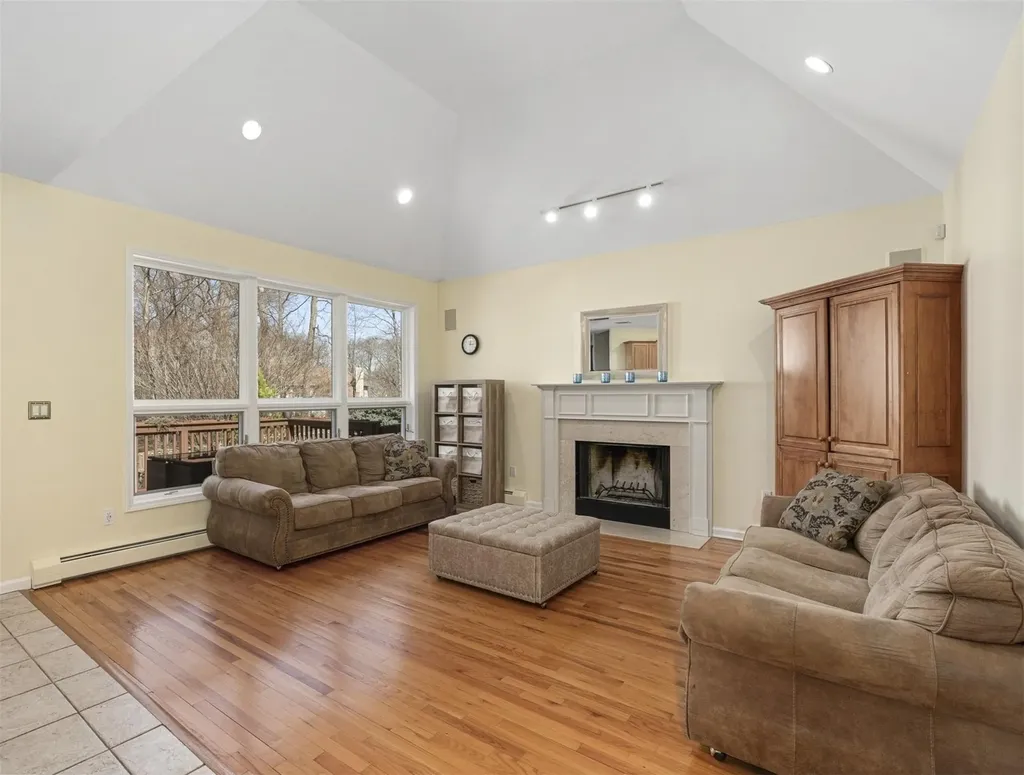 8 Wedge Way Suffern NY 10901