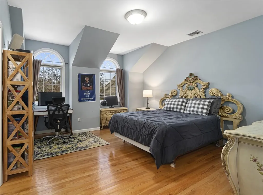 8 Wedge Way Suffern NY 10901