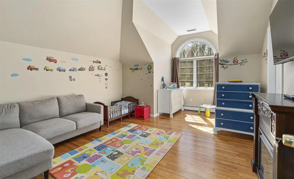8 Wedge Way Suffern NY 10901