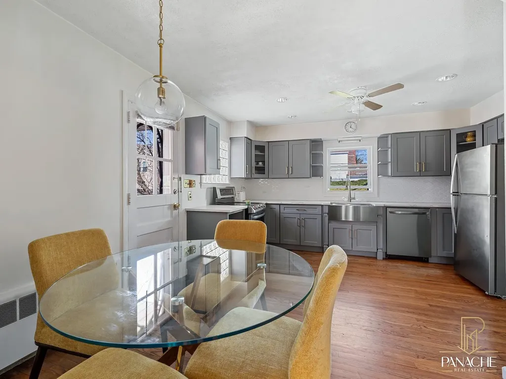 8 Milburn Court Freeport NY 11520